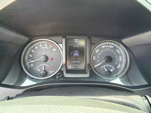 Used 2016 Toyota Tacoma TRD Sport w/ Towing Package AWD/4WD image 36
