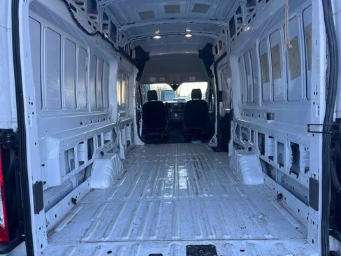 Used 2022 Ford Transit 250 148 High Roof Extended AWD image 8