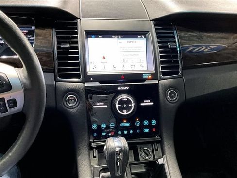 Used 2019 Ford Taurus Limited AWD/4WD image 5
