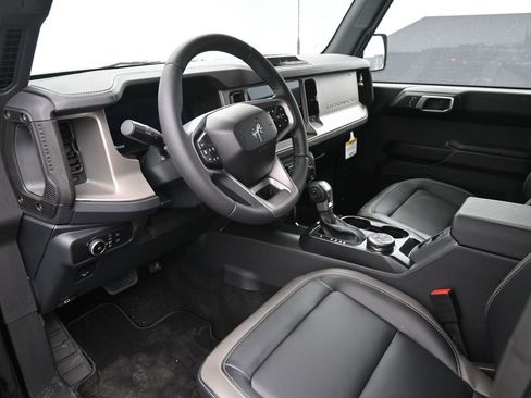 New 2025 Ford Bronco Outer Banks image 33