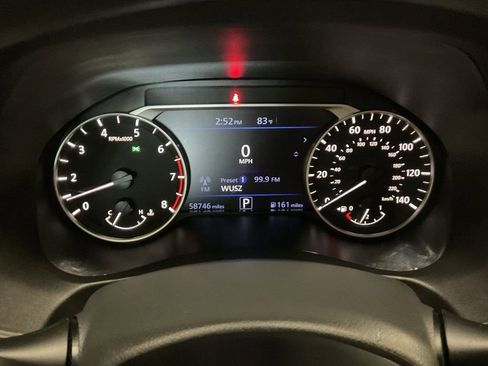 Used 2023 Nissan Altima 2.5 SV FWD image 12
