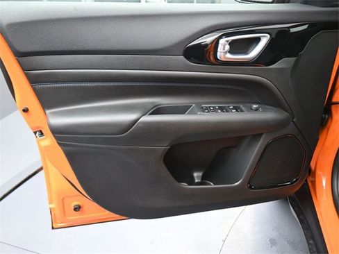 New 2026 Jeep Compass Latitude image 40