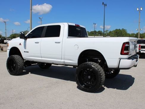 Used 2024 RAM 2500 Laramie w/ Night Edition AWD/4WD image 7