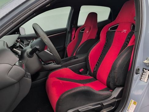 Used 2020 Honda Civic Type R image 10
