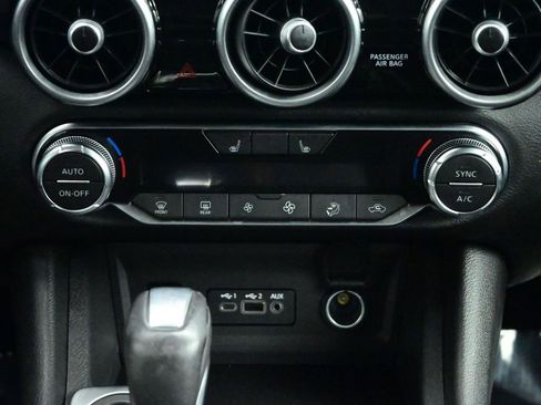 Used 2024 Nissan Sentra SR image 39