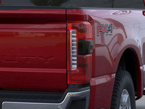 New 2026 Ford F350 XLT w/ 360-Degree Camera Package AWD/4WD image 21