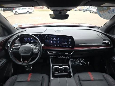 Used 2024 Chevrolet Traverse RS image 26