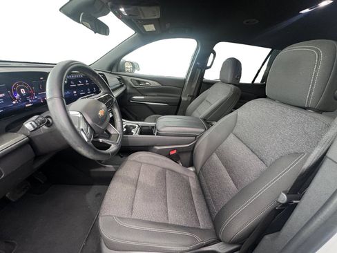 Certified 2024 Chevrolet Traverse LS FWD image 10