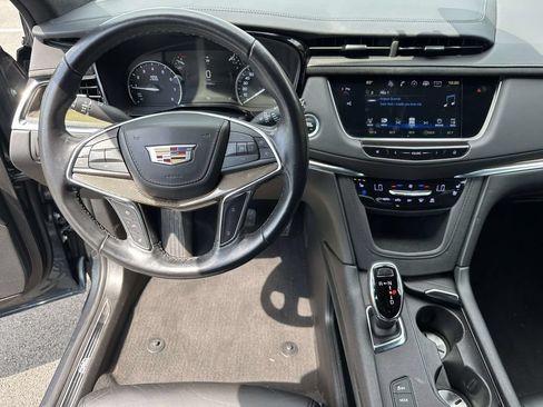 Used 2019 Cadillac XT5 Platinum AWD/4WD image 31