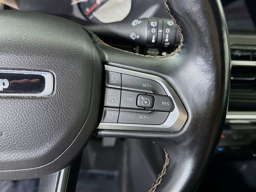Used 2022 Jeep Compass Limited AWD/4WD image 22