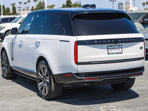 Used 2023 Land Rover Range Rover SE AWD/4WD image 7