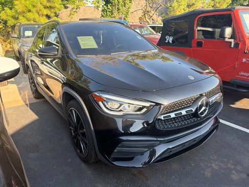 Used 2022 Mercedes-Benz GLA 250 4MATIC image 2