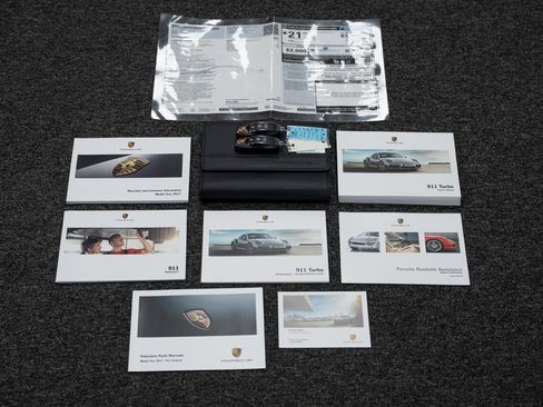 Used 2017 Porsche 911 Turbo S image 27