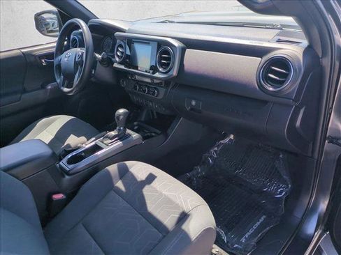 Used 2017 Toyota Tacoma TRD Sport RWD image 22