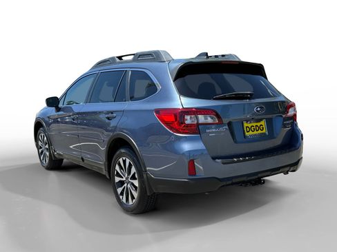 Used 2016 Subaru Outback 3.6R Limited AWD/4WD image 3