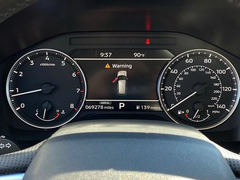 Used 2024 Mitsubishi Outlander SE AWD/4WD image 16