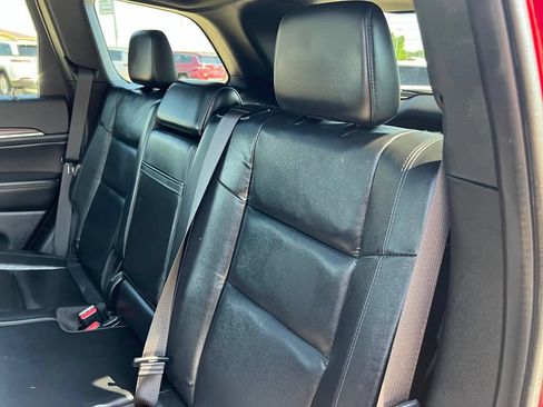 Used 2022 Jeep Grand Cherokee Limited AWD/4WD image 18