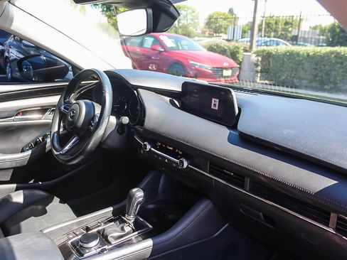 Used 2020 MAZDA MAZDA3 AWD Sedan w/ Preferred Package image 23