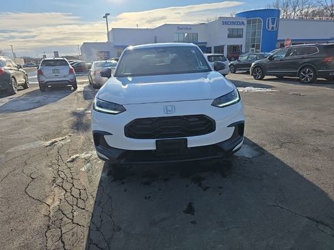 Certified 2023 Honda HR-V Sport image 2