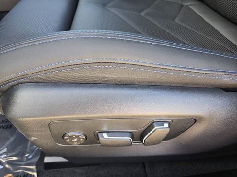 Certified 2026 BMW 550e xDrive 550e xDrive image 27