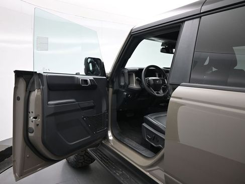 New 2025 Ford Bronco Outer Banks image 8