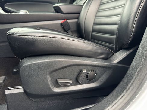 Used 2020 Ford Edge SEL w/ Convenience Package image 13