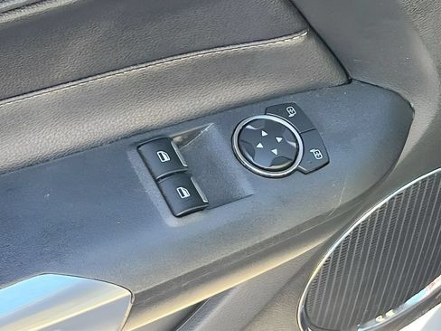 Used 2019 Ford Mustang GT Premium w/ Black Accent Package RWD image 17