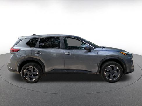 Used 2025 Nissan Rogue SV image 20