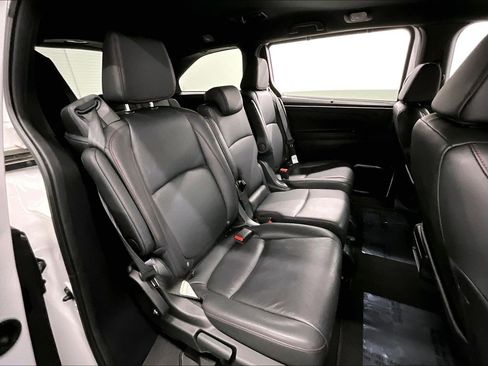 Used 2025 Honda Odyssey Sport-L image 24