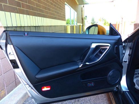 Used 2010 Nissan GT-R Premium image 29