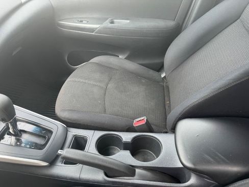 Used 2016 Nissan Sentra S FWD image 21