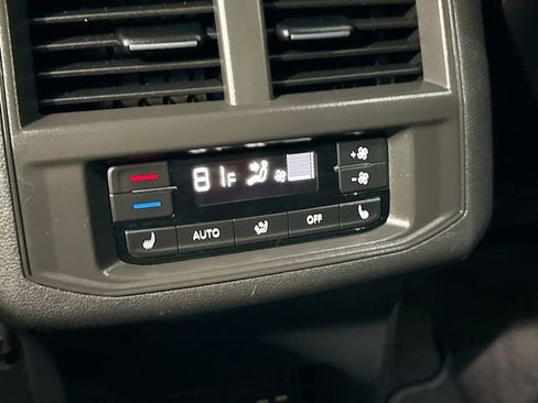 Used 2021 Volkswagen Atlas SEL Premium R-Line image 27