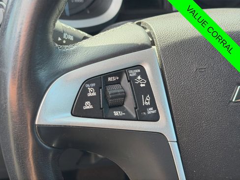 Used 2017 Chevrolet Equinox Premier w/ Enhanced Convenience Package AWD/4WD image 22
