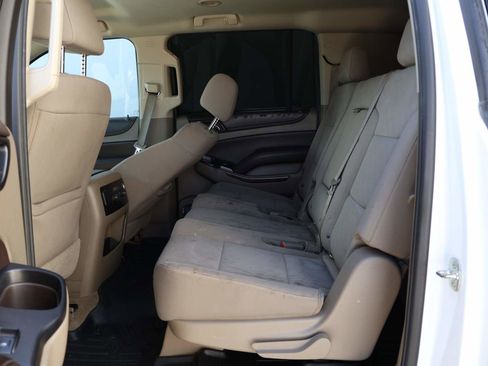 Used 2016 Chevrolet Suburban LS image 10