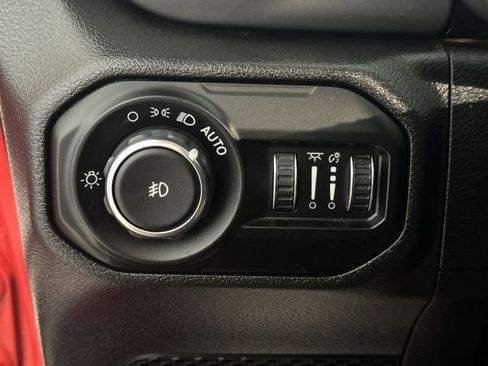 Used 2022 Jeep Wrangler Sport S image 17