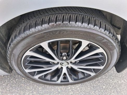Used 2020 Toyota Camry SE FWD image 20