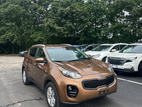 Used 2019 Kia Sportage LX w/ LX Popular Package AWD/4WD image 3