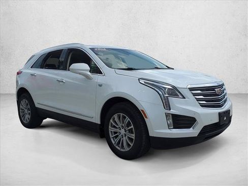Used 2019 Cadillac XT5 Luxury FWD image 3