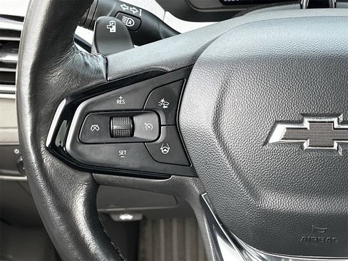 Used 2022 Chevrolet Bolt EUV Premier w/ Launch Edition image 12