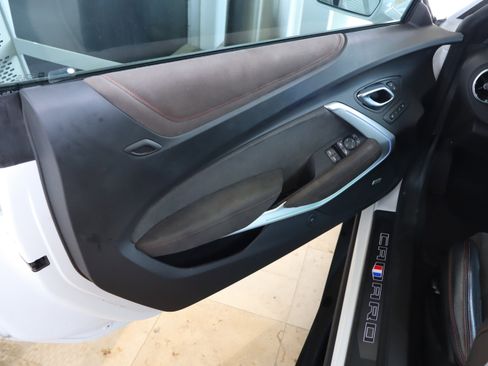 Used 2022 Chevrolet Camaro ZL1 RWD image 13