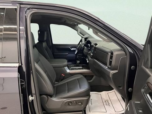 Certified 2023 GMC Sierra 1500 SLT w/ SLT Premium Plus Package AWD/4WD image 10