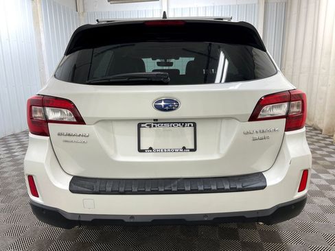 Used 2017 Subaru Outback 3.6R Touring w/ Popular Package #5A AWD/4WD image 22