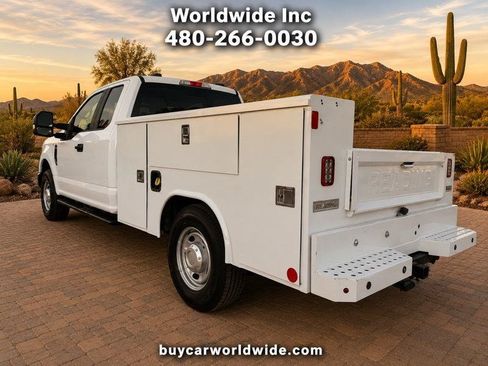 Used 2022 Ford F250 XL w/ Power Equipment Group RWD image 7