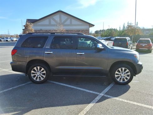 Used 2015 Toyota Sequoia Limited image 4