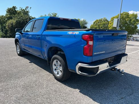 Used 2022 Chevrolet Silverado 1500 LT AWD/4WD image 7