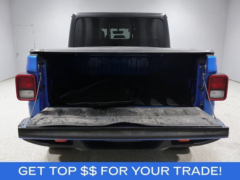 Used 2022 Jeep Gladiator Mojave w/ Cold Weather Group AWD/4WD image 5
