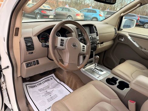 Used 2011 Nissan Pathfinder Silver w/ Protection Pkg image 12