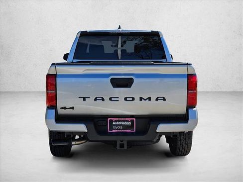 Used 2025 Toyota Tacoma SR5 AWD/4WD image 7