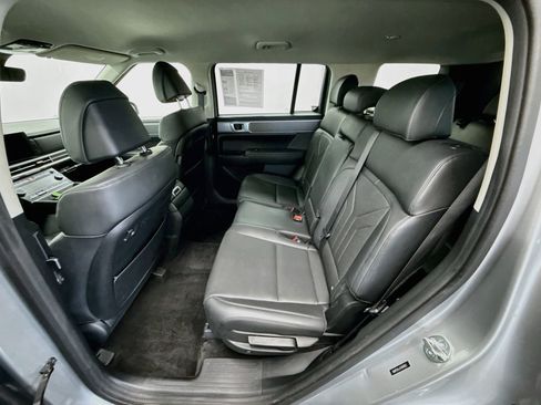 Used 2025 Hyundai Santa Fe SEL FWD image 26