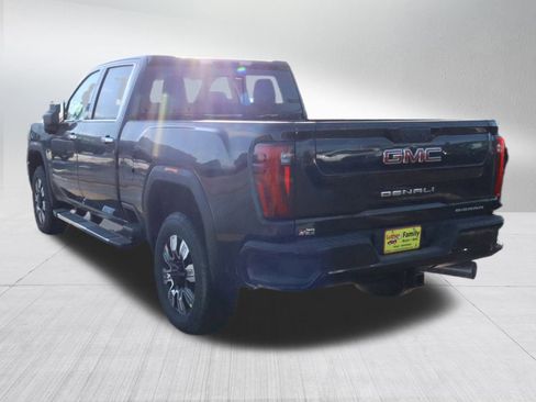New 2026 GMC Sierra 3500 Denali w/ Denali Reserve Package image 5